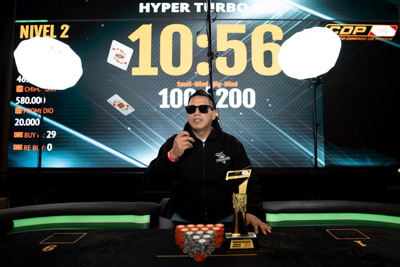 Yoshiro Quispe se consagra campeón del Hyper Turbo Deep Stack 400/100 y logra un histórico tricampeonato